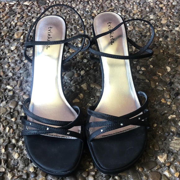 Trinkets Black Heels - Picture 2 of 8